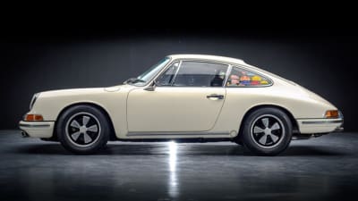 Our reference image of a Porsche 911.